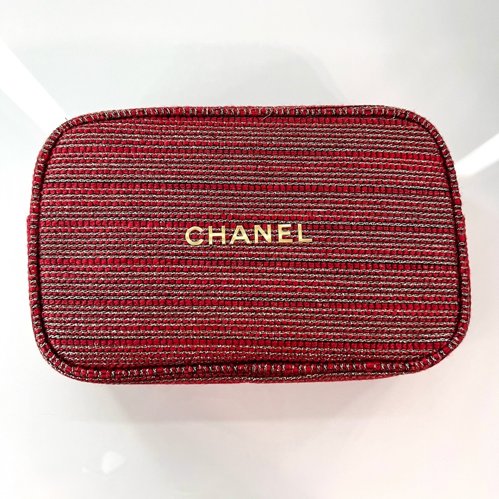 Chanel Holiday 2022 Makeup Bag